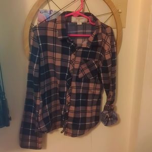 Blue 💙 and pink🩷 flannel girl small 7/8 Nordstrom no comment girls